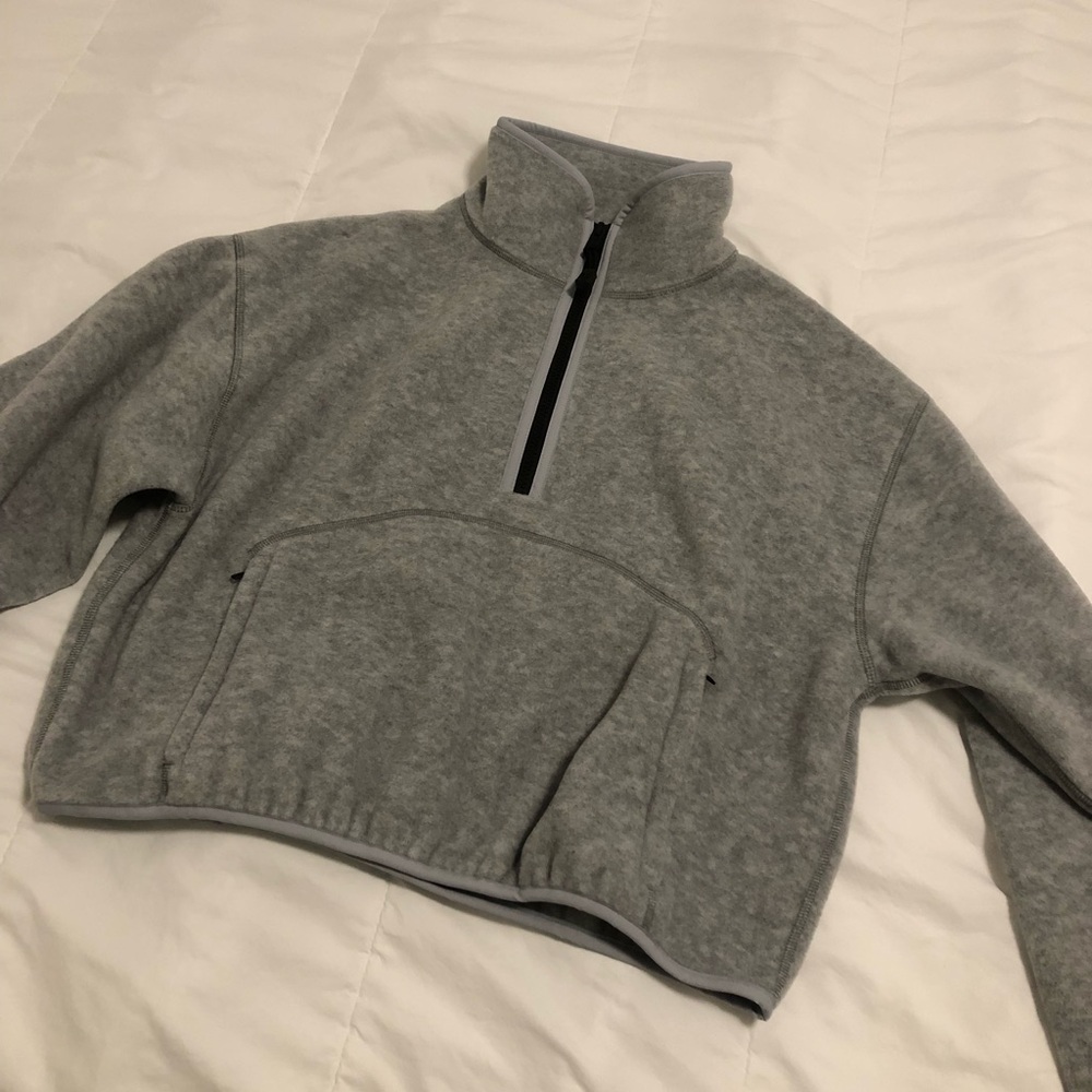 Aritzia TNA Terrain Quarter Zip